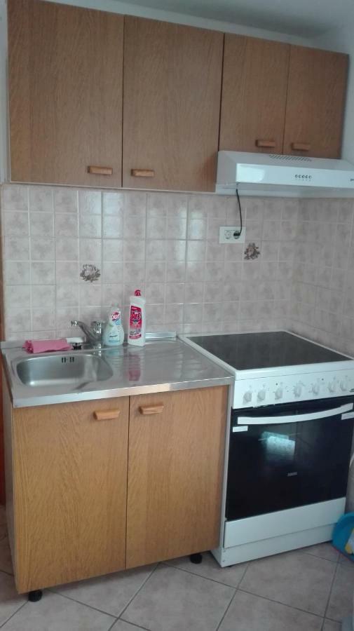 Apartment Helena Сен Екстериор снимка